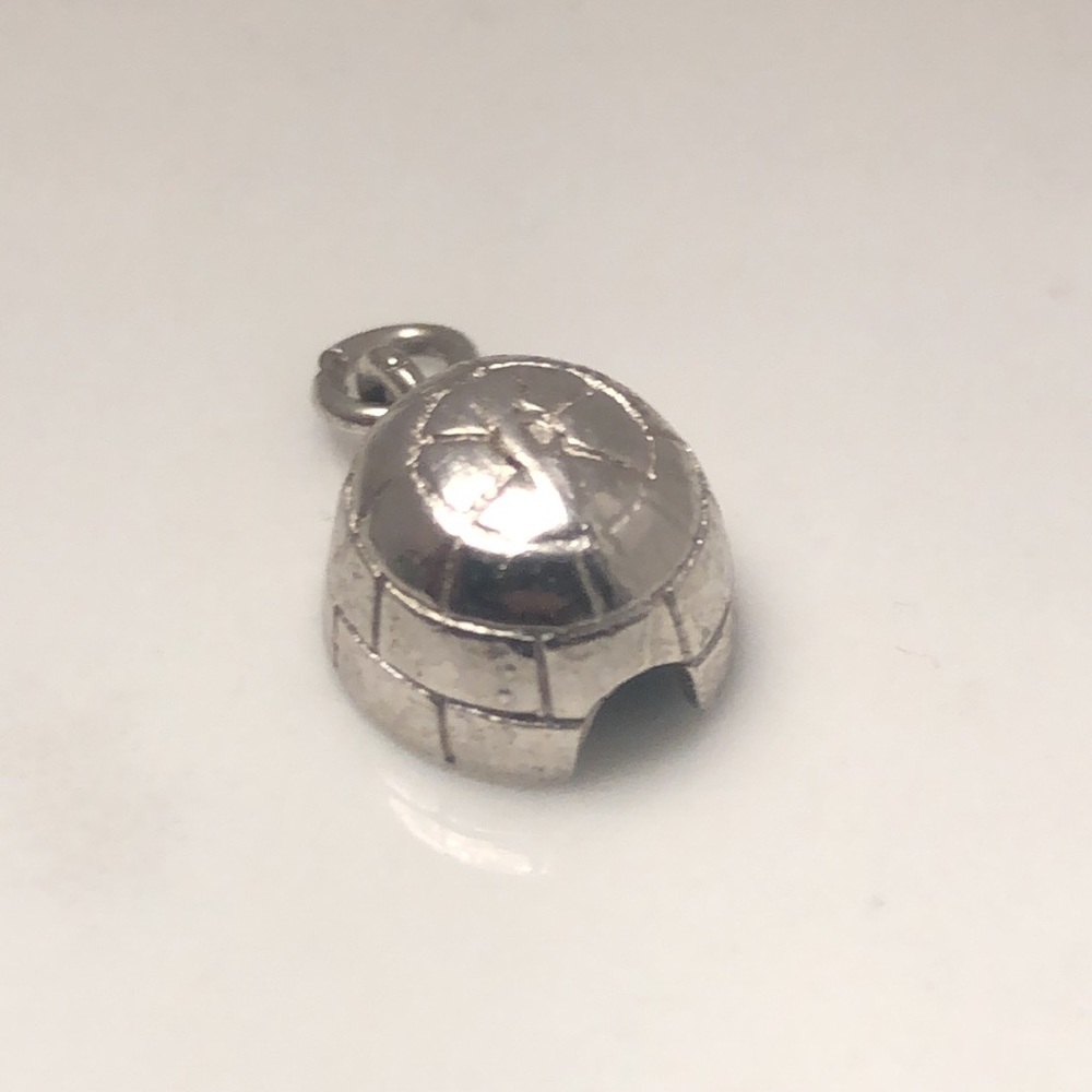 Igloo sterling silver vintage pendant bracelet charm‎
